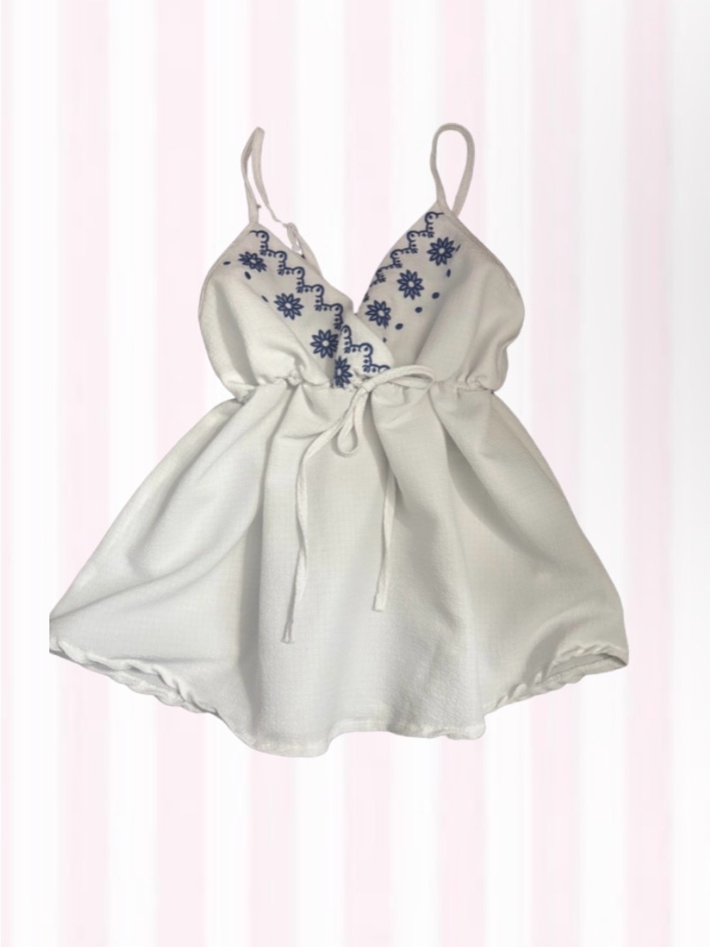 Delicate White Embroidered babydoll styles top with Navy Detail - Picture 1 of 2